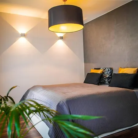 Wagner - Luxus Modern In A Restorative Little Town Apartment *