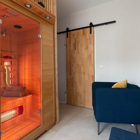 Wagner - Luxus Modern In A Restorative Little Town Apartment